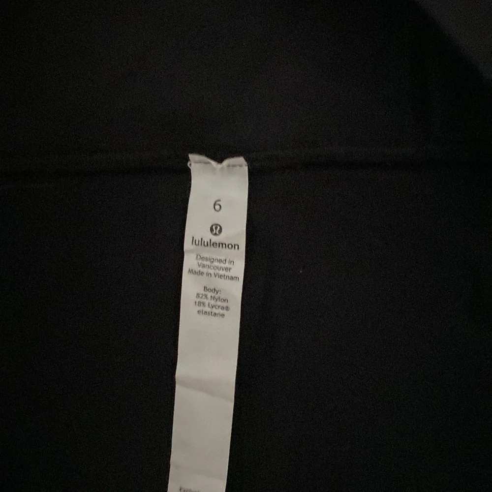Lululemon bootcut legging midrise waist 6 - Picture 2 of 5
